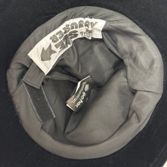 Hogwarts Student Blk Velvet Witch Costume Hat by Elope - Picture 11 of 11